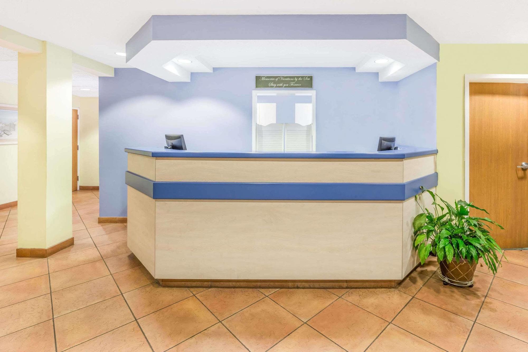 Microtel Inn & Suites By Wyndham Кароліна-Біч Екстер'єр фото